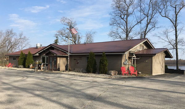 Emerson Lake Inn - 2023 Real Estate Photo (newer photo)